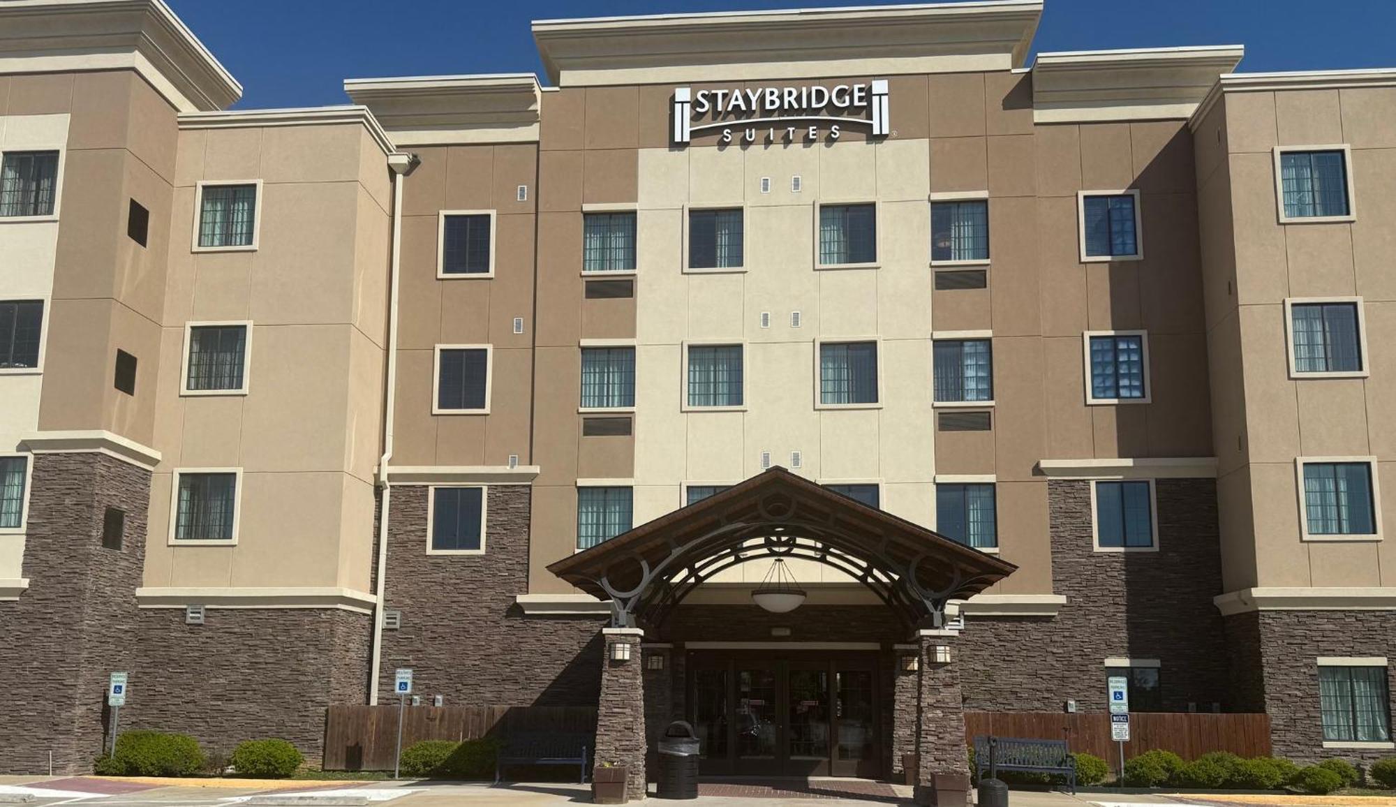 Staybridge Suites - Denton By Ihg Bagian luar foto