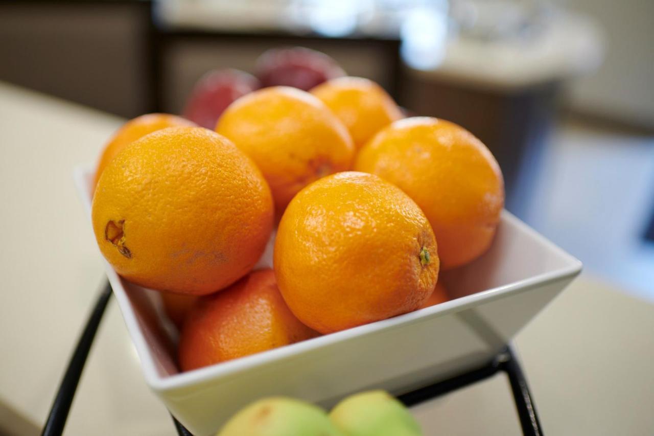 Staybridge Suites - Denton By Ihg Bagian luar foto